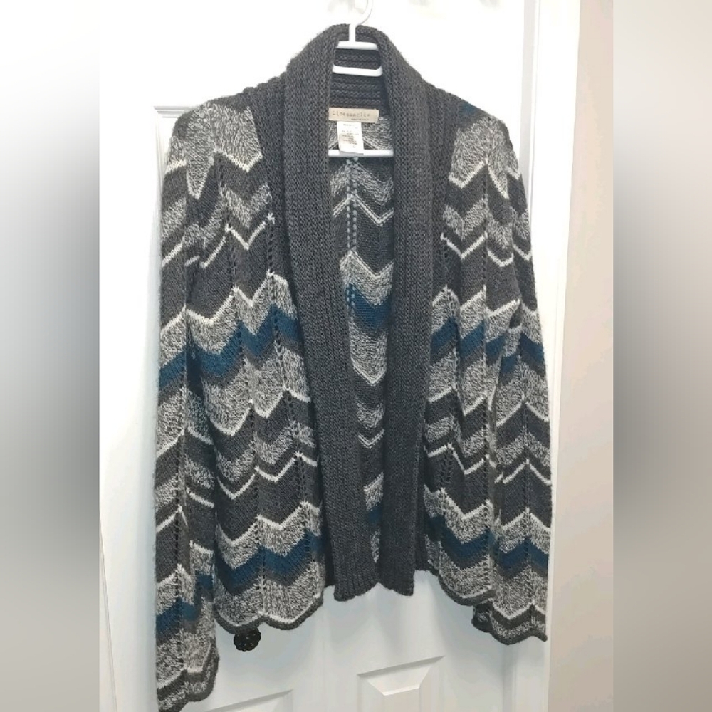 Chevron Patterned Cardigan